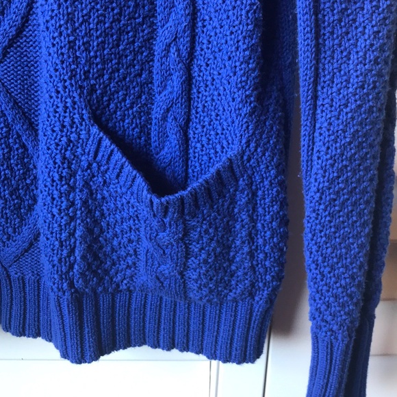 Very Blue Forever 21 Sweater 💙 - Picture 3 of 7